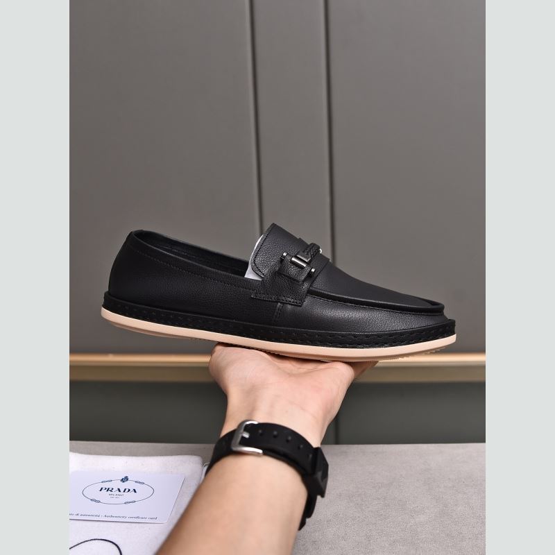 Pra*a leather shoes